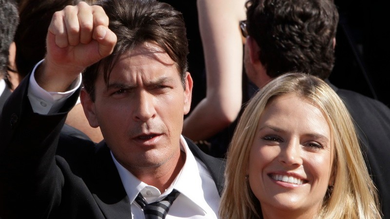 Charlie Sheen a manželka Brooke Mueller, rozvod